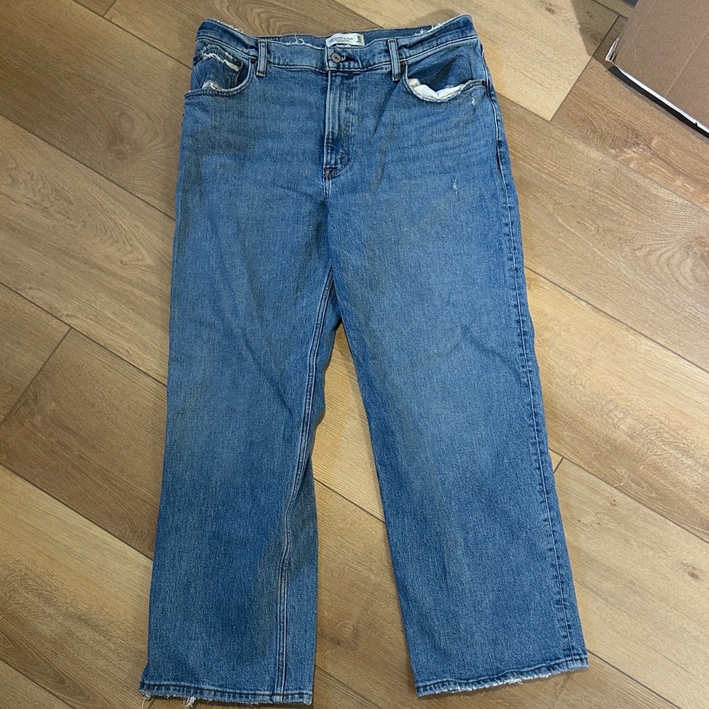 Women’s Abercrombie & Fitch 90’s Relaxed Jeans